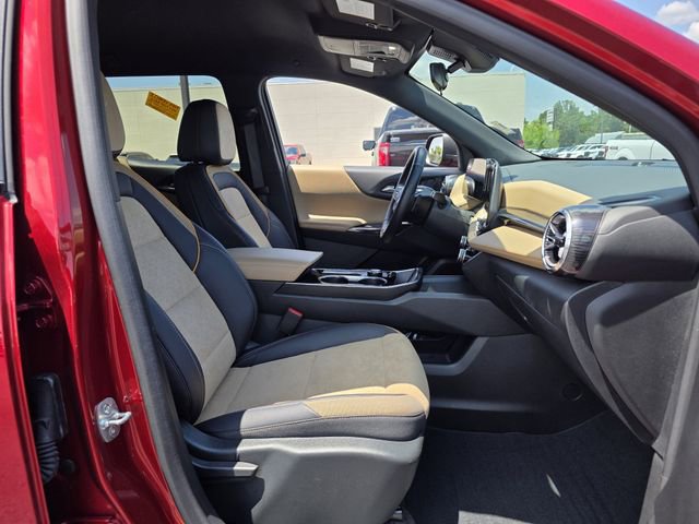 Used 2025 Chevrolet Equinox ACTIV AWD/4WD image 28