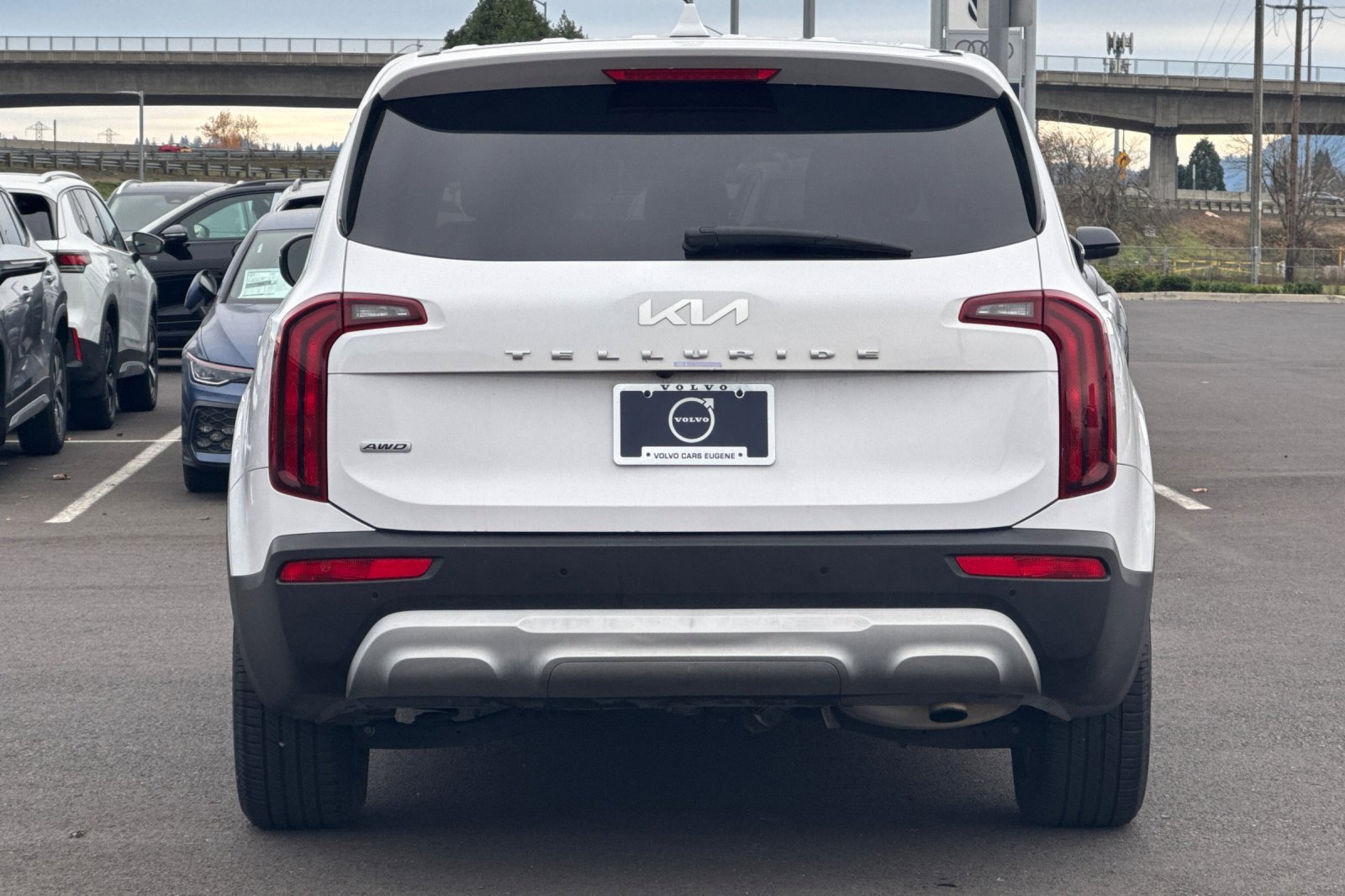 Used 2022 Kia Telluride LX image 4