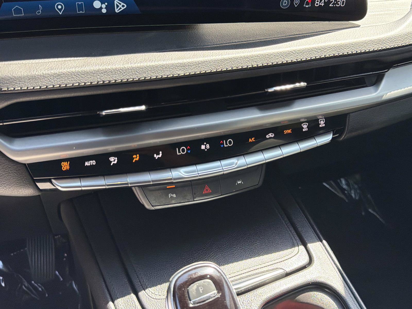 Used 2024 Cadillac XT4 Premium Luxury FWD image 22