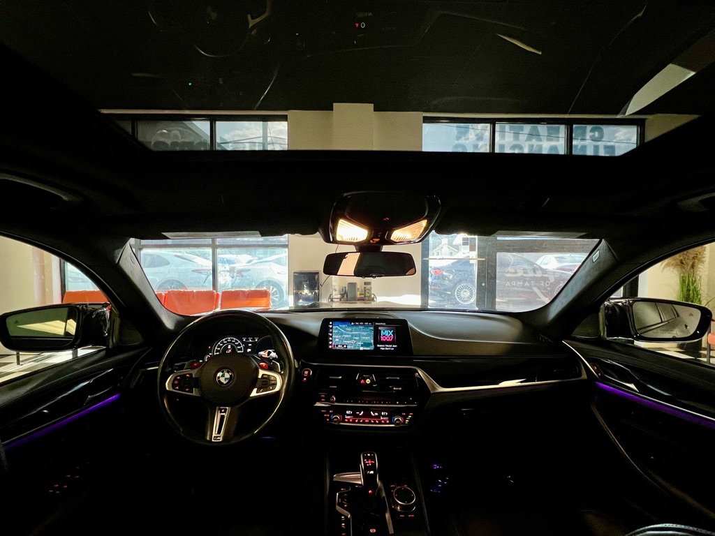 Used 2018 BMW M5 image 13