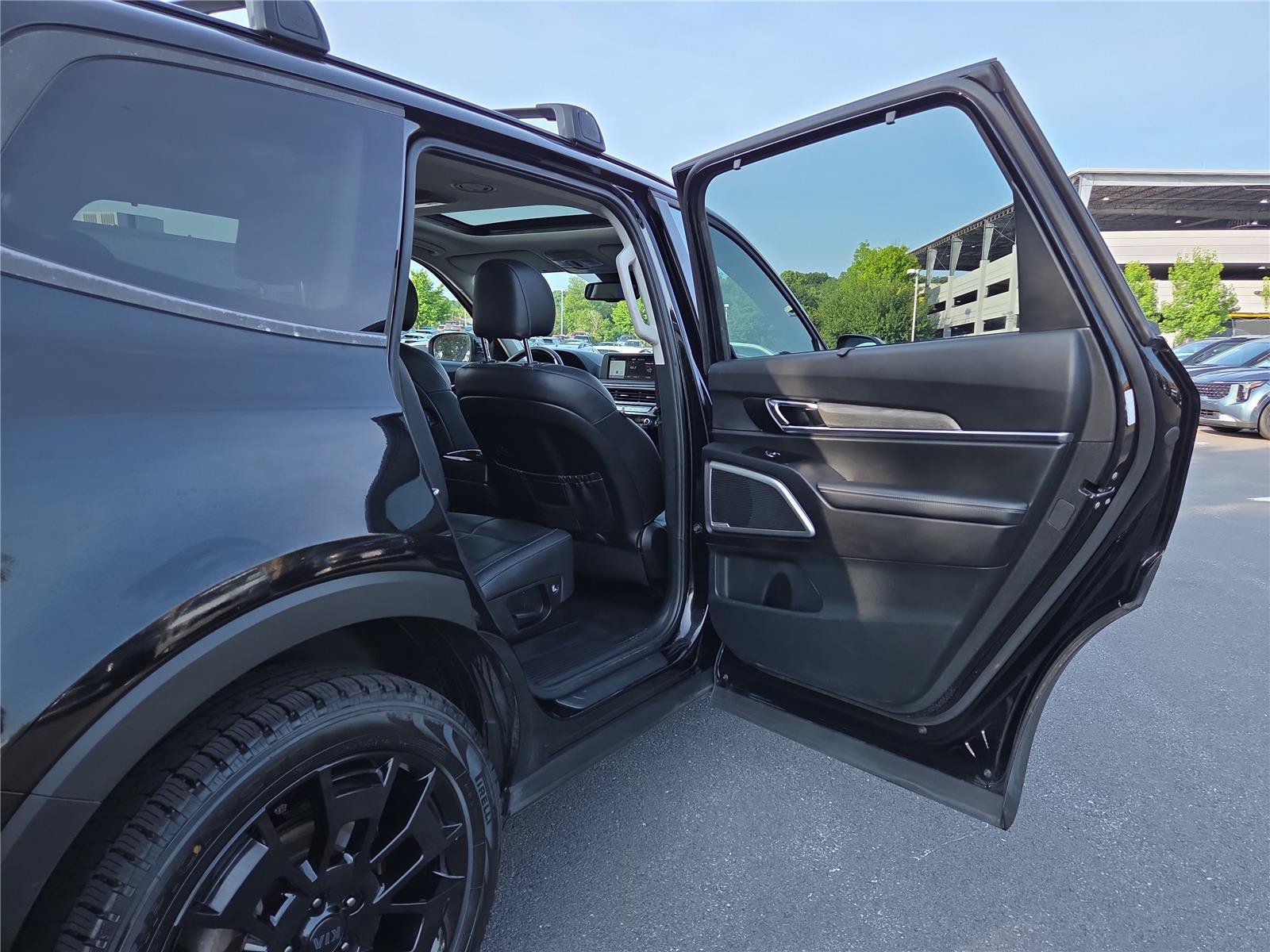 Used 2021 Kia Telluride EX w/ EX Premium Package AWD/4WD image 36
