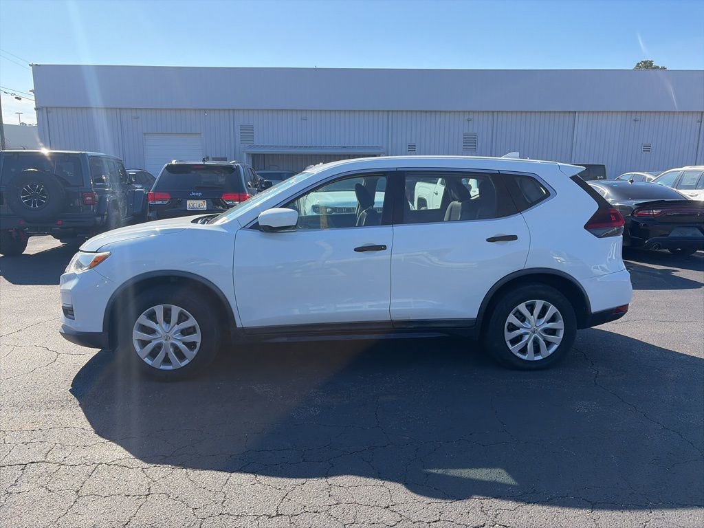 Used 2018 Nissan Rogue S image 4