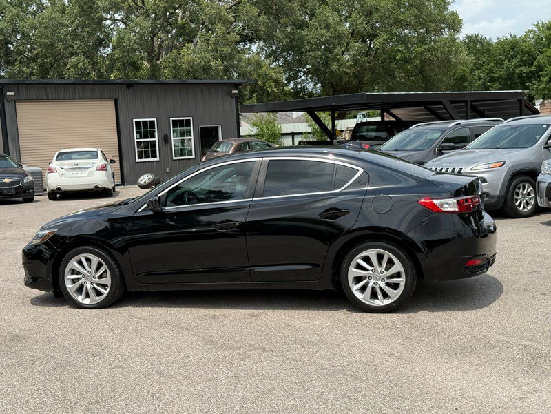 Used 2017 Acura ILX image 3