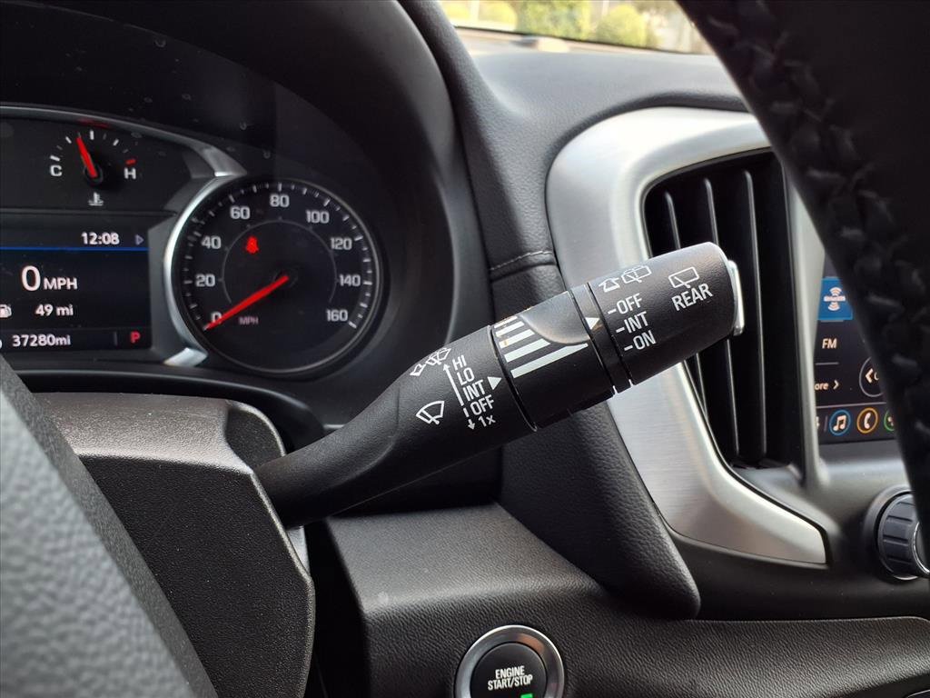 Used 2024 GMC Terrain SLT image 24