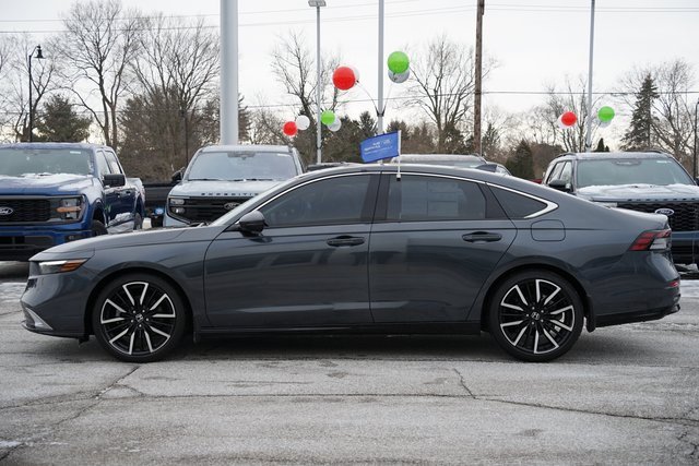 Used 2024 Honda Accord Touring image 4