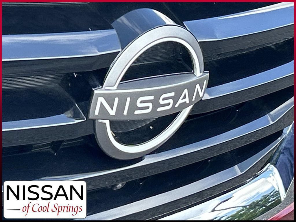 Used 2023 Nissan Pathfinder SL AWD/4WD image 11