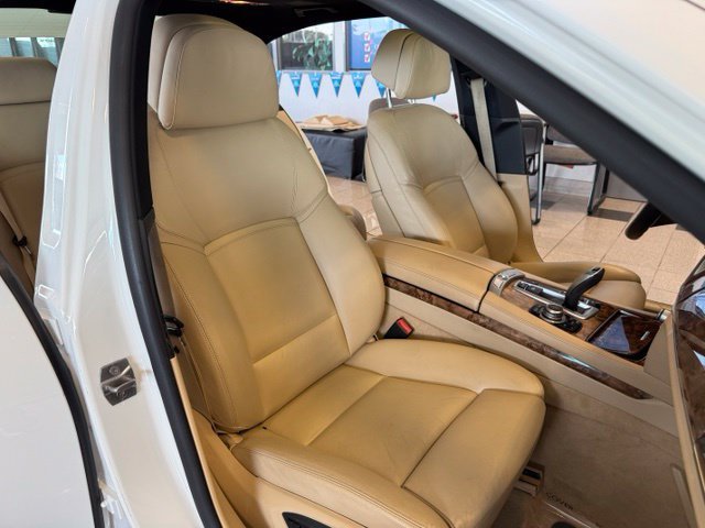 Used 2013 BMW 740Li RWD image 26