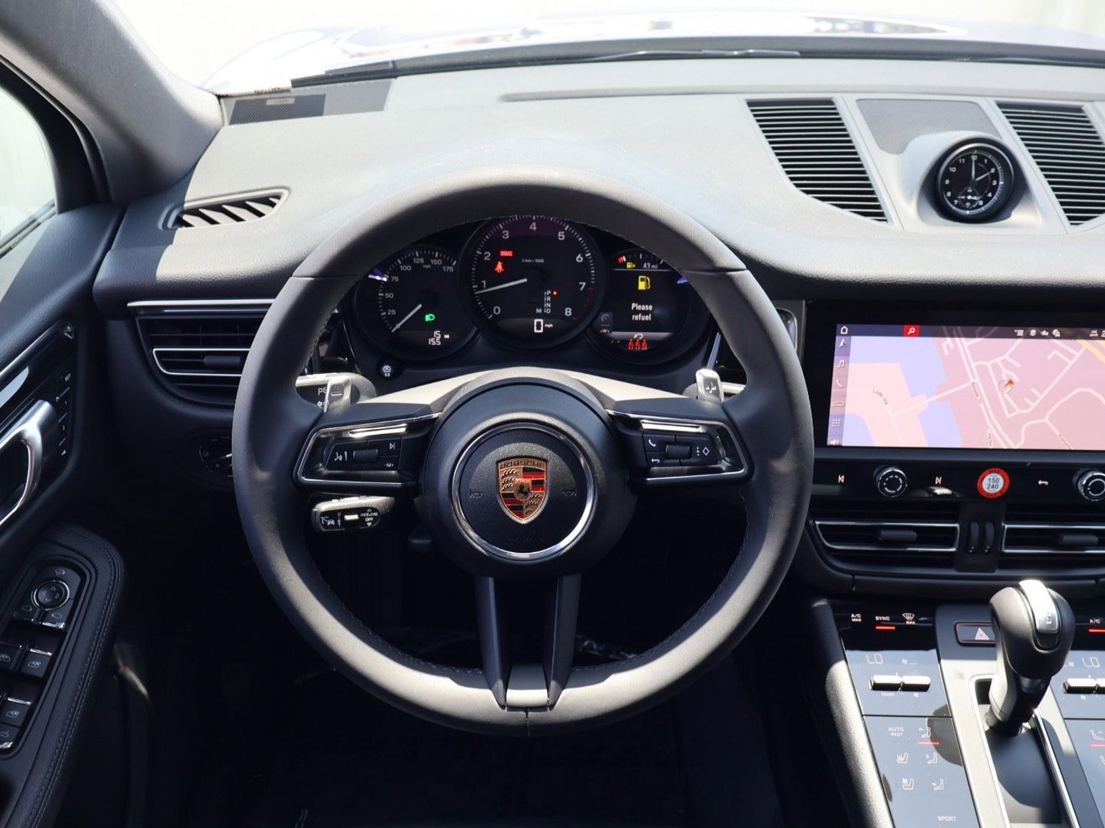 New 2026 Porsche Macan AWD/4WD image 15