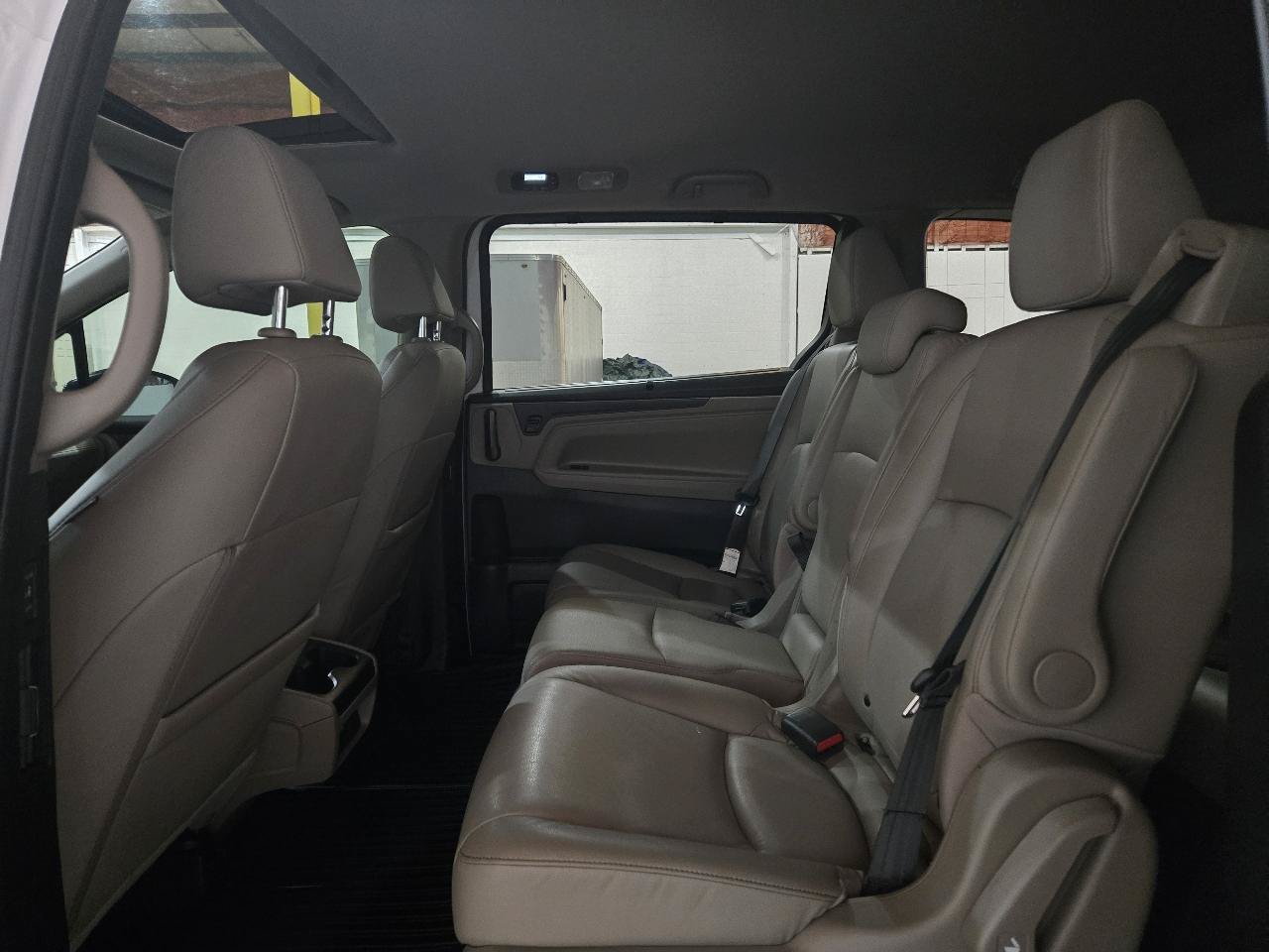 Used 2023 Honda Odyssey EX-L image 7