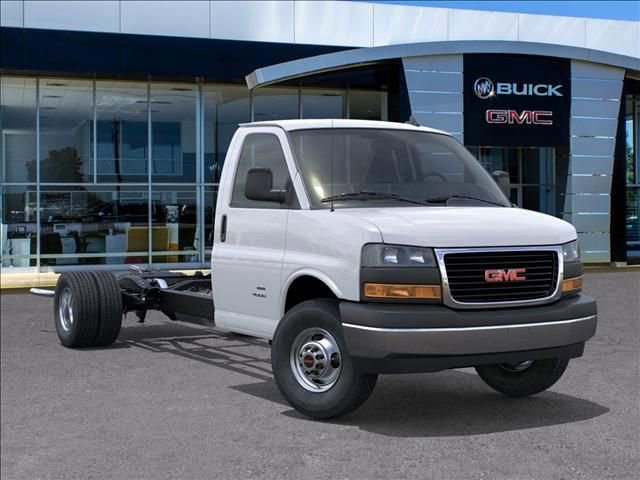 New 2025 GMC Savana 4500 4500 Van image 7