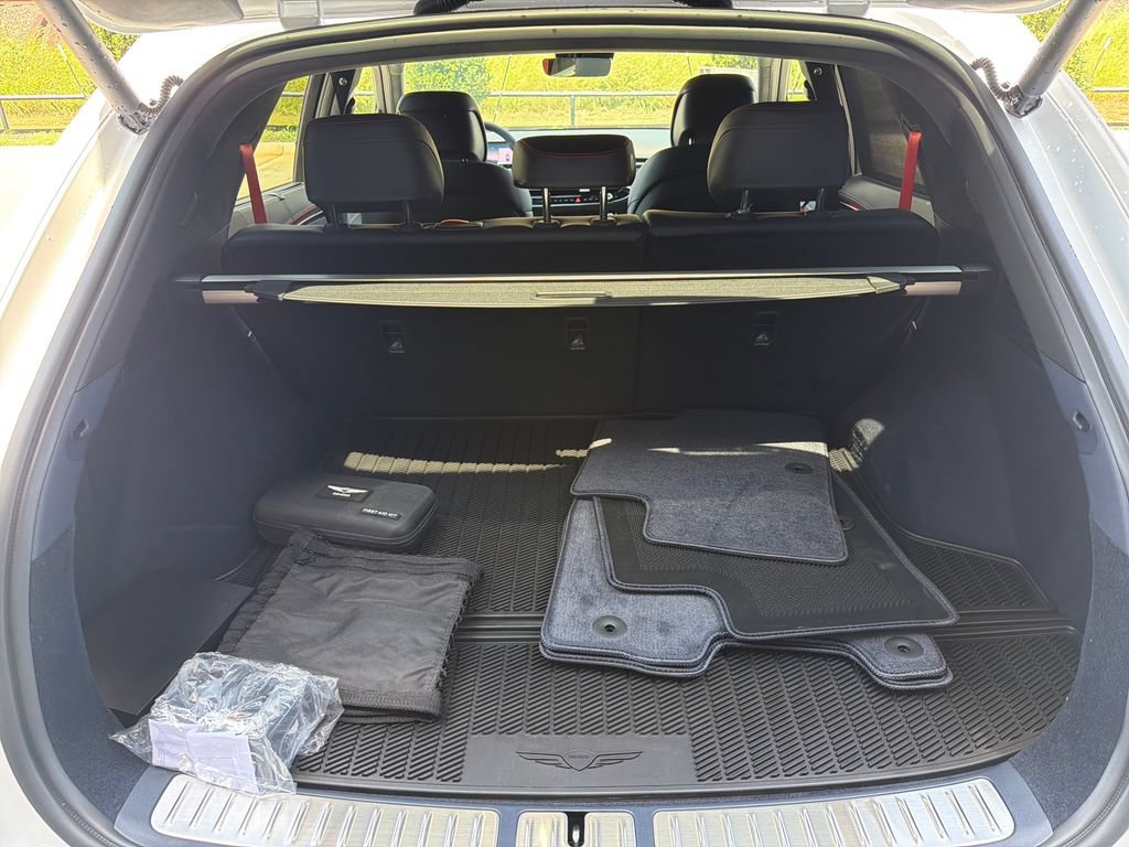 New 2027 Genesis GV70 2.5T Sport Prestige AWD/4WD image 16