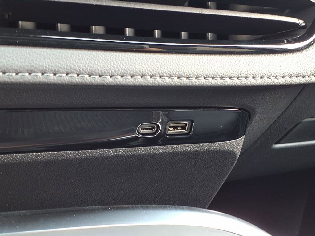 New 2026 Buick Enclave Preferred w/ Power Package image 5