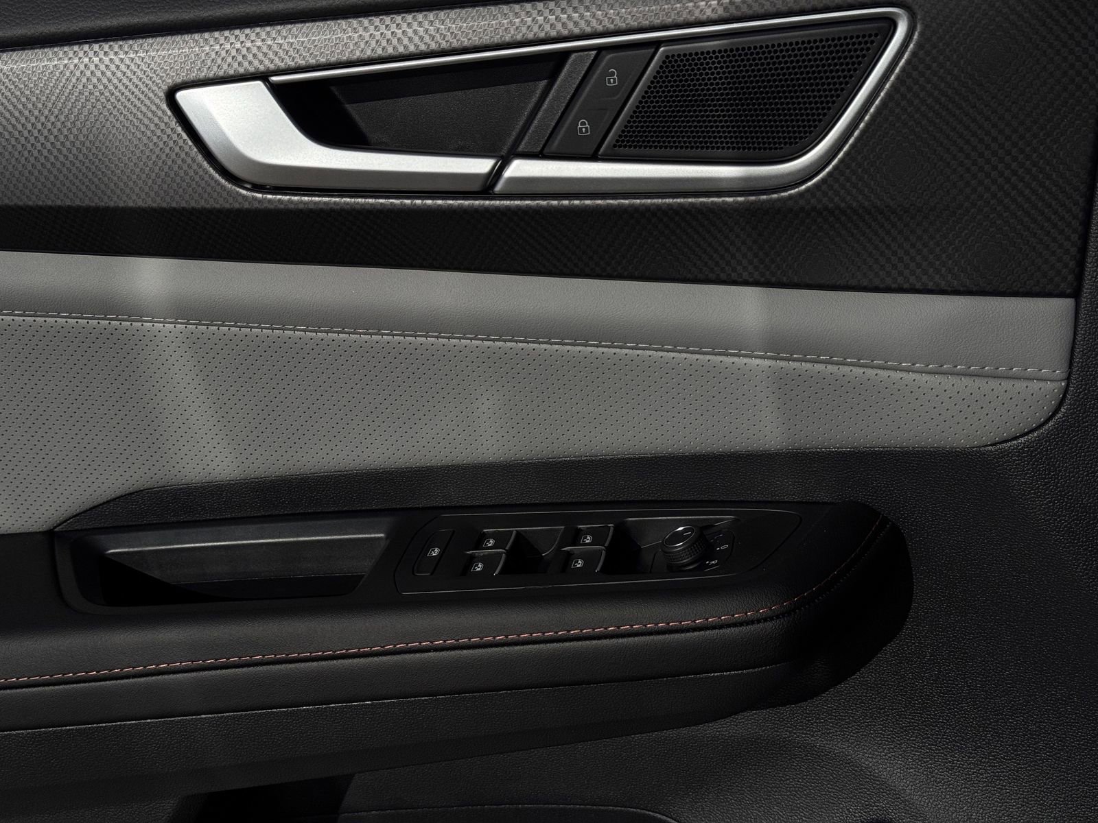 New 2026 Volkswagen Atlas Peak Edition image 25