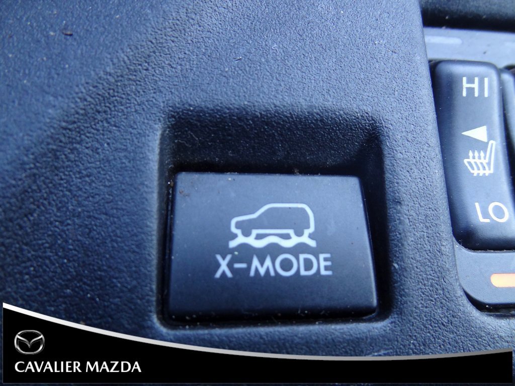 Used 2019 Subaru Crosstrek 2.0i Premium w/ Eyesight System image 35