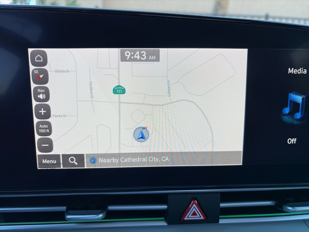 Used 2024 Hyundai Elantra Limited image 23