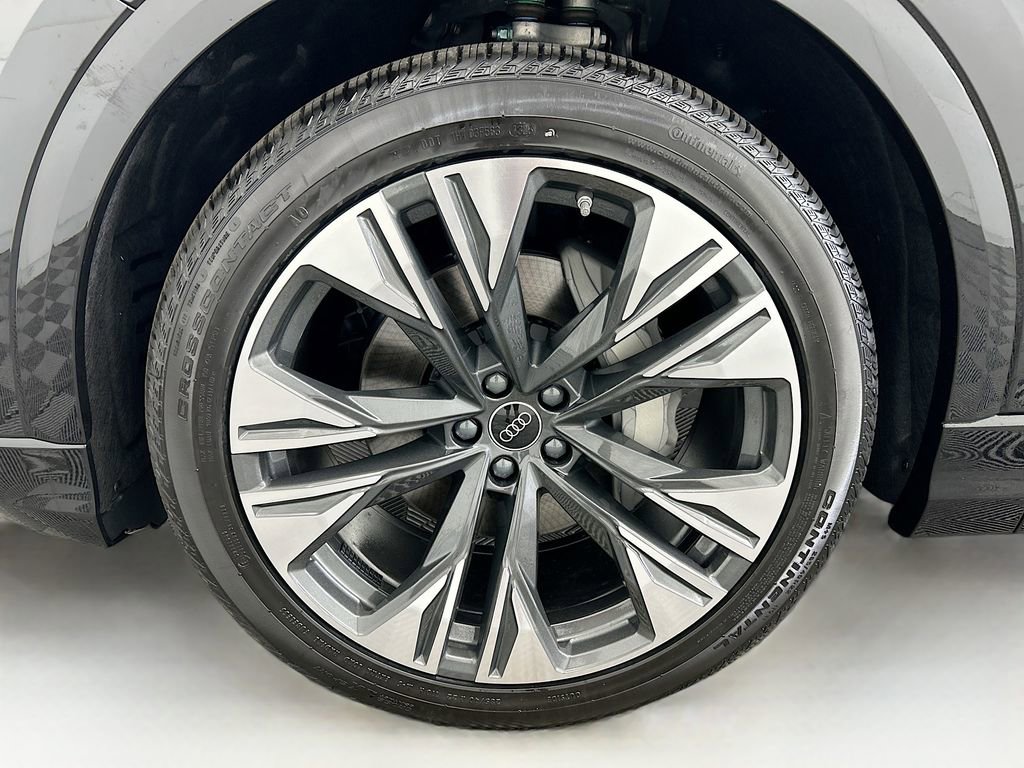 New 2026 Audi Q8 Premium Plus image 29