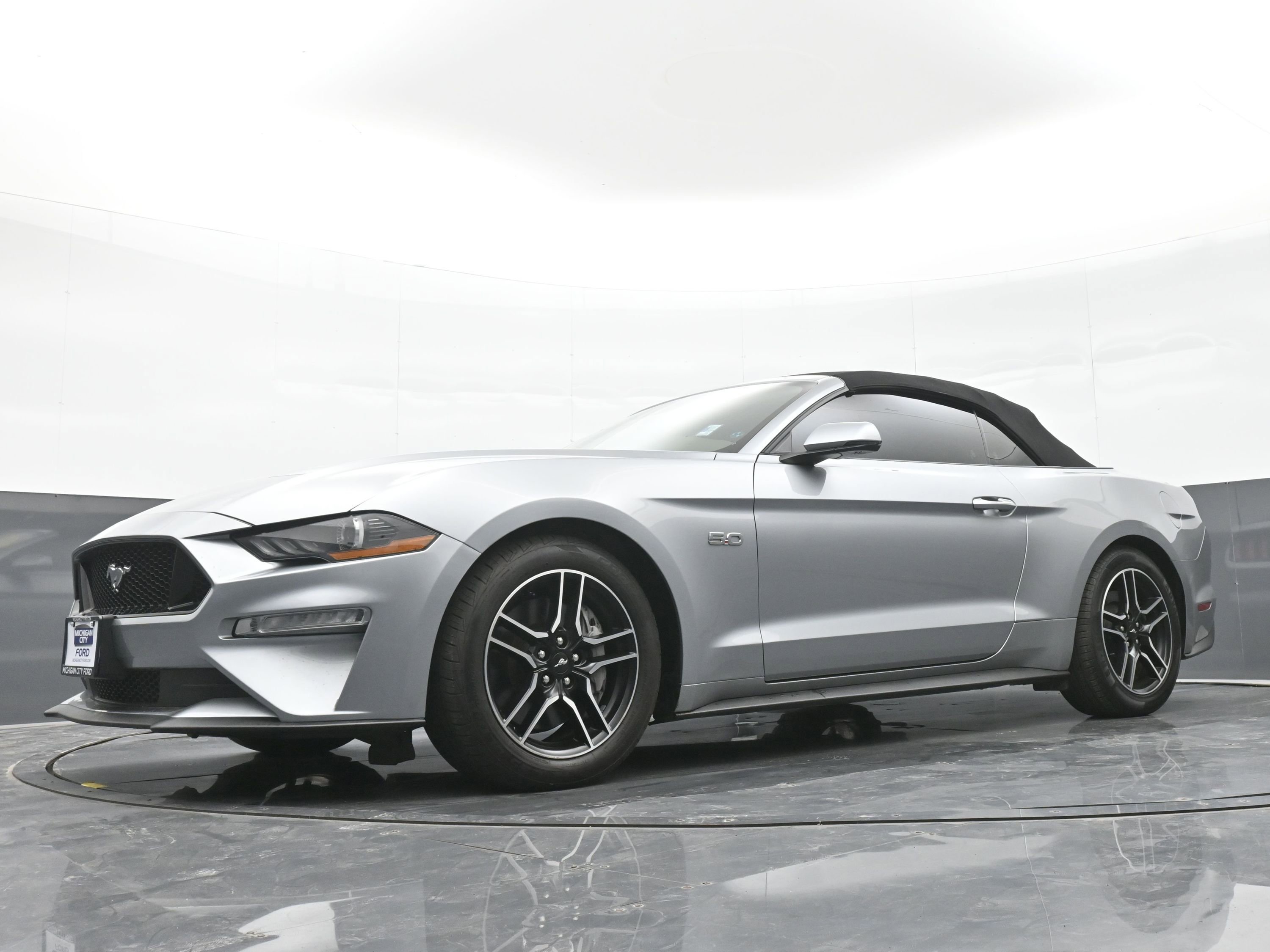Used 2022 Ford Mustang GT Premium w/ Equipment Group 401A RWD image 39