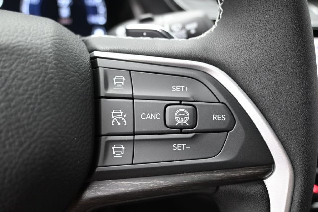 New 2026 Jeep Grand Cherokee Altitude AWD/4WD image 26