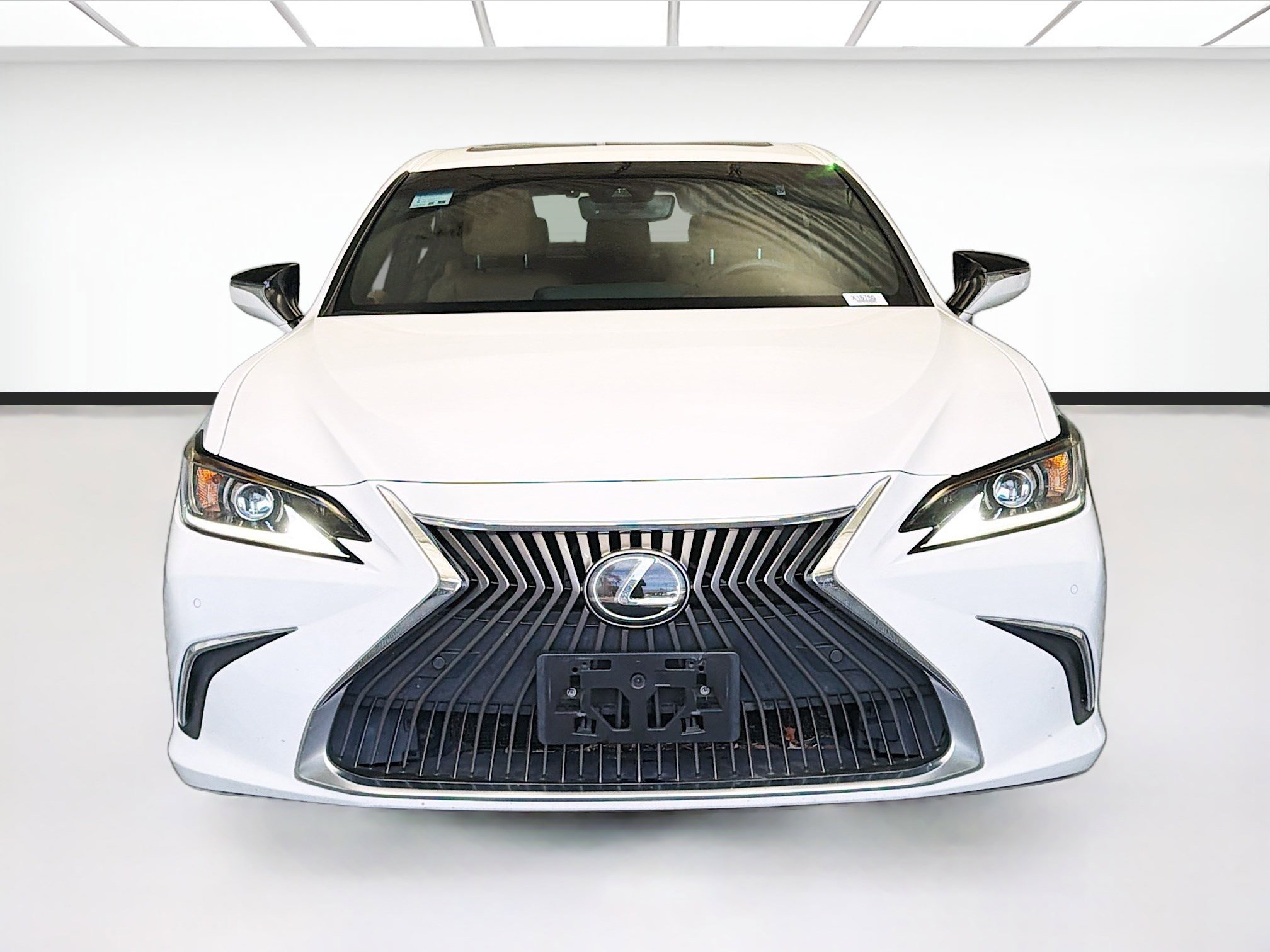 Used 2021 Lexus ES 250 w/ Premium Package image 2