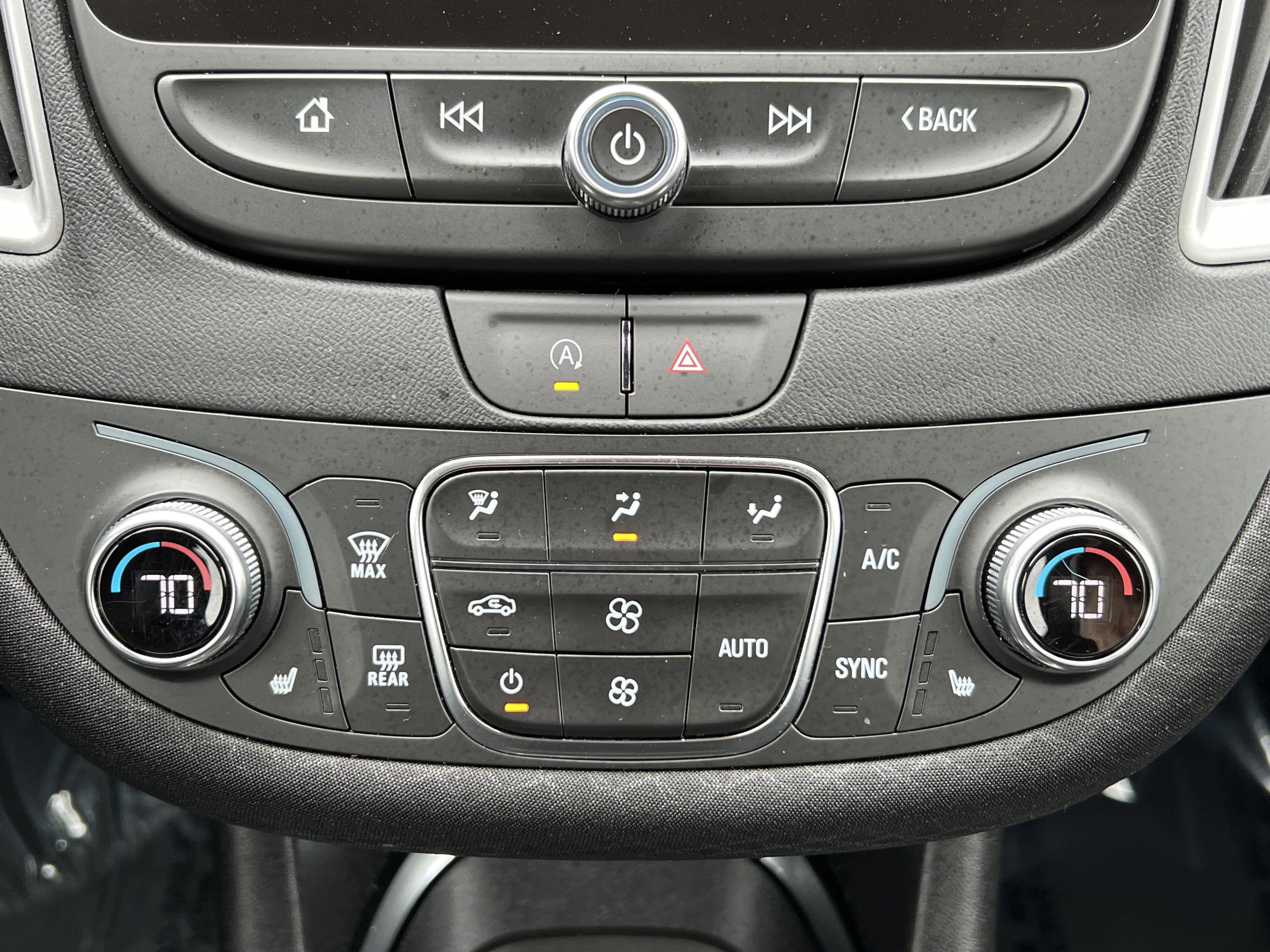 Used 2025 Chevrolet Malibu LT FWD image 29