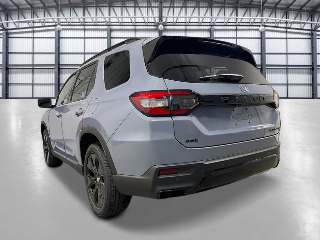 New 2026 Honda Pilot Black Edition image 3