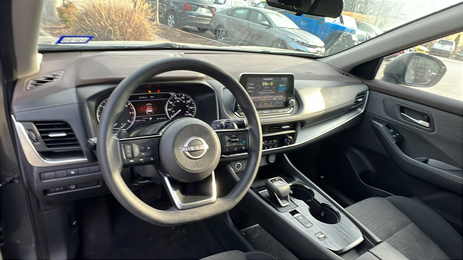 Used 2023 Nissan Rogue SV image 25