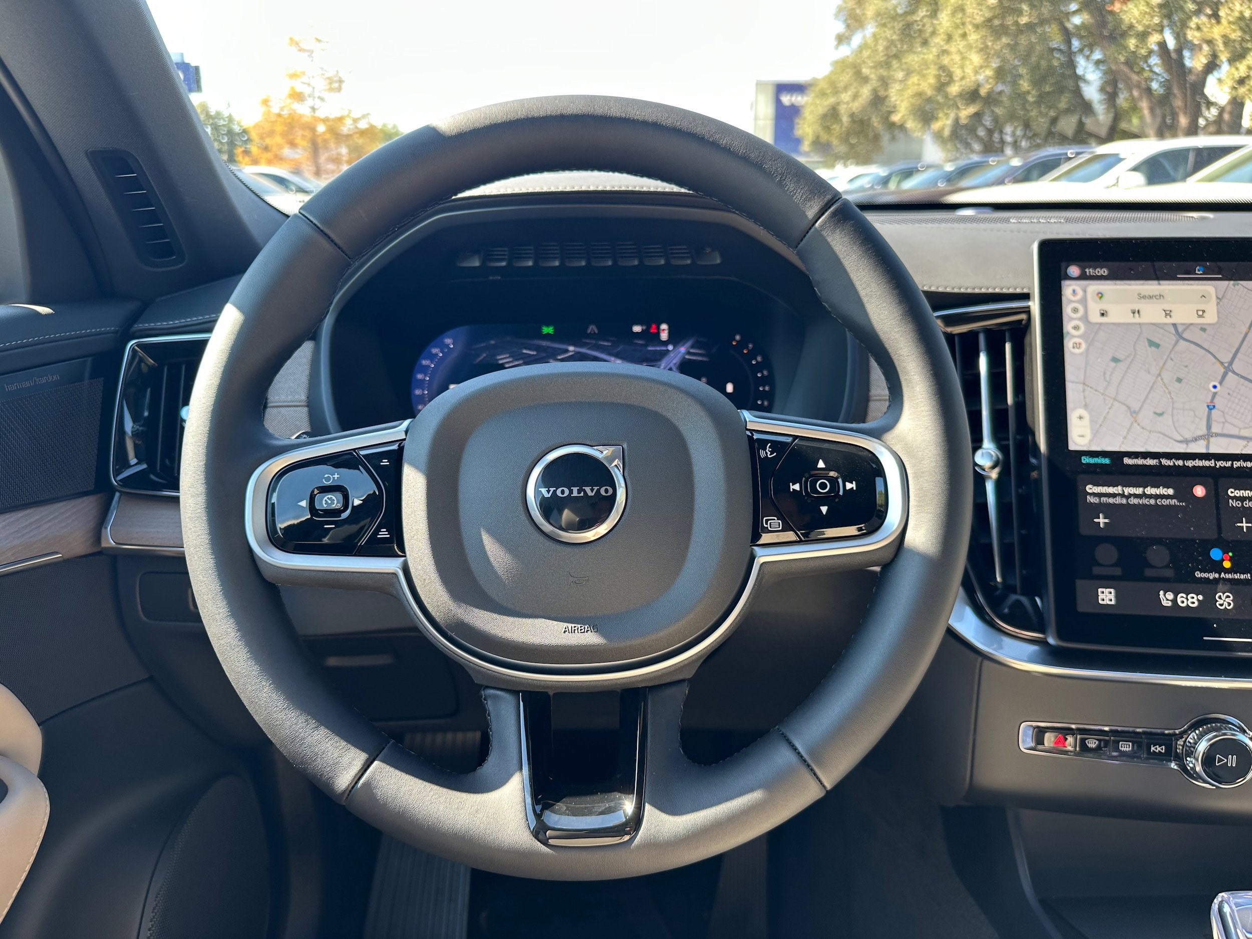 Used 2026 Volvo XC90 B6 Plus w/ Protection Package Premier AWD/4WD image 15