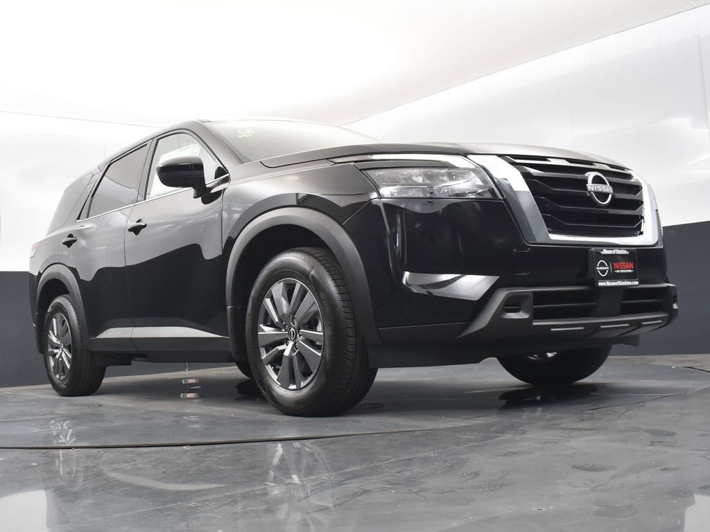 New 2025 Nissan Pathfinder S image 36