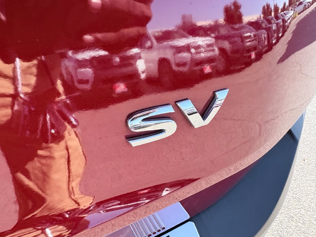 Used 2023 Nissan Rogue SV FWD image 25