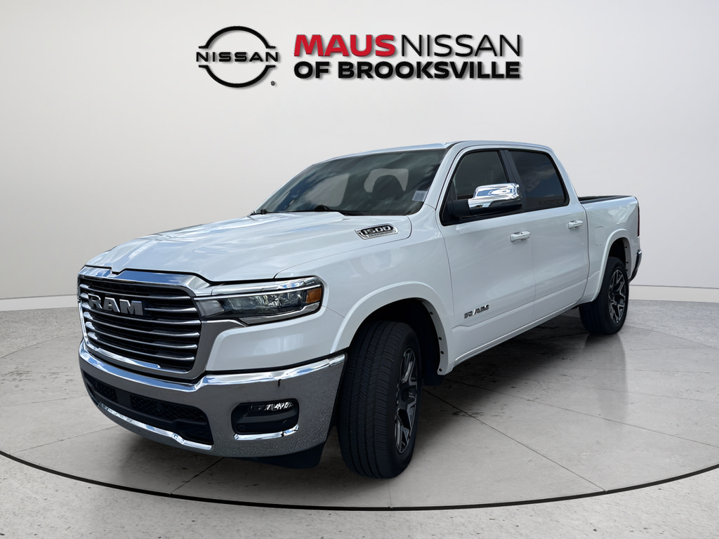 Used 2026 RAM 1500 Laramie AWD/4WD image 4