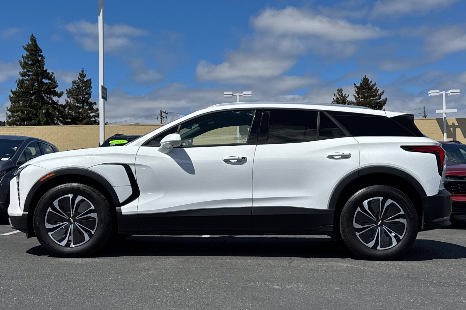 Used 2024 Chevrolet Blazer EV LT AWD/4WD image 8