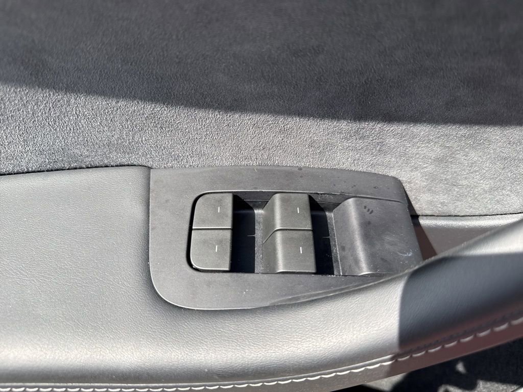 Used 2024 Tesla Model Y Long Range image 26