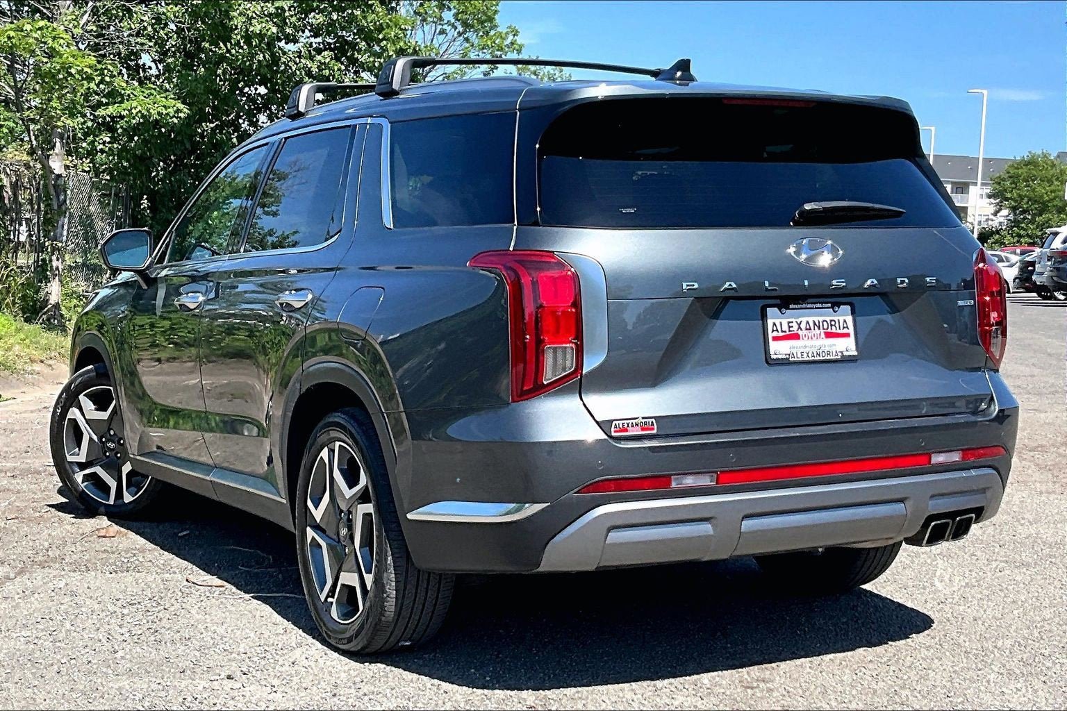 Used 2023 Hyundai Palisade Limited AWD/4WD image 9