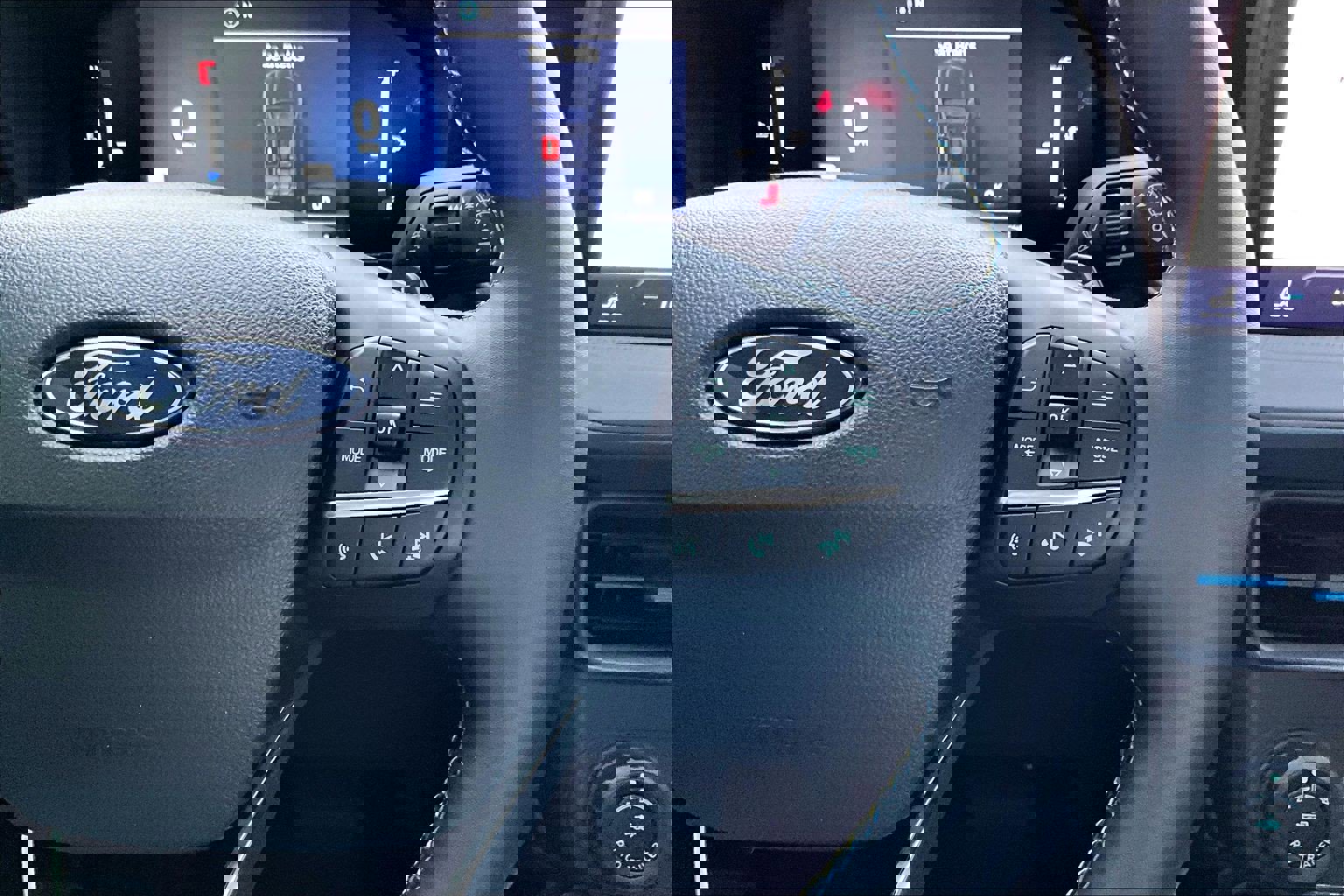 Used 2025 Ford Maverick Lobo AWD/4WD image 13