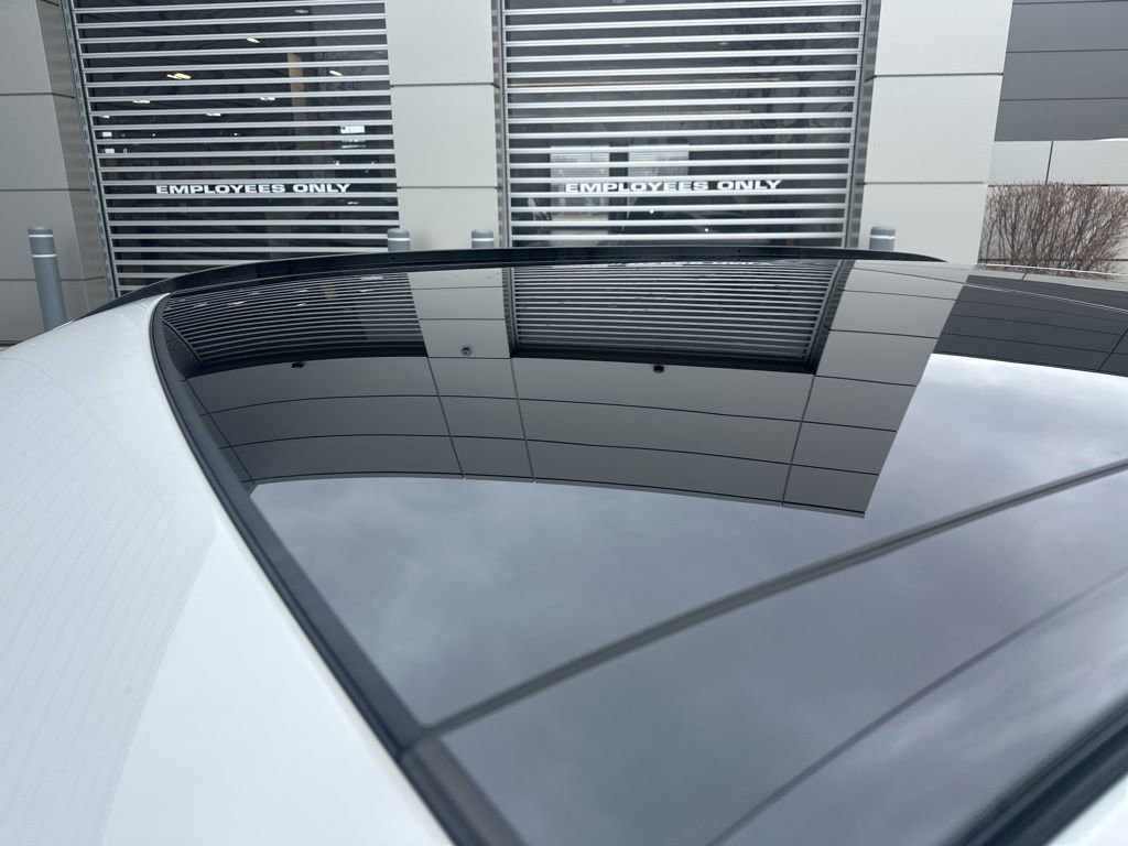 Used 2025 Jaguar F-PACE R-Dynamic S image 8