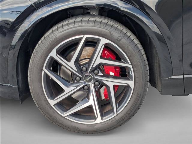 Used 2025 Audi SQ6 e-tron Premium Plus AWD/4WD image 19