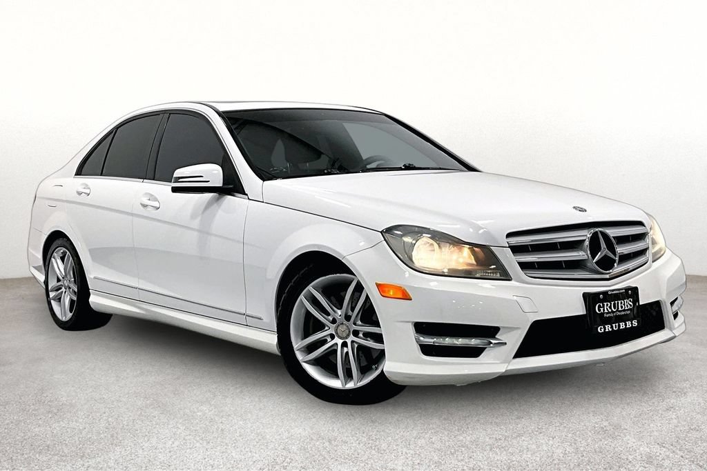 Used 2013 Mercedes-Benz C 300 4MATIC Sedan image 1
