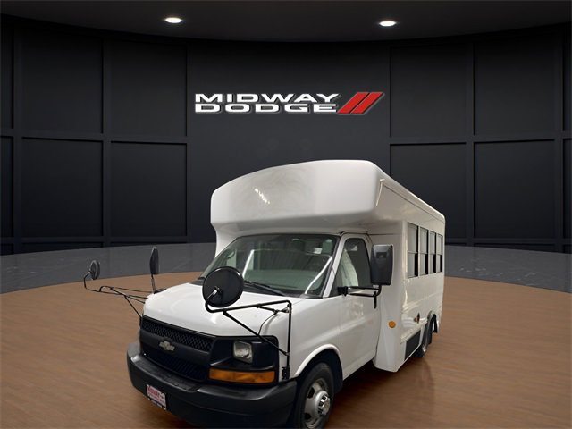 Used 2009 Chevrolet Express 3500 w/ School Bus Package image 2