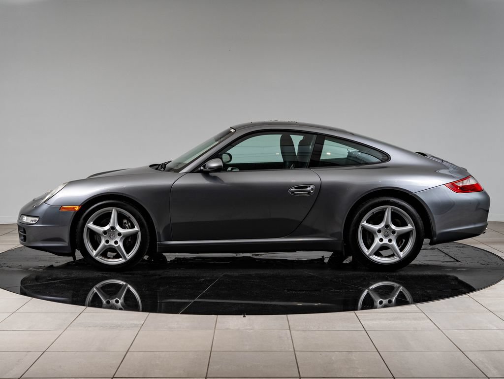 Used 2005 Porsche 911 Carrera RWD image 2