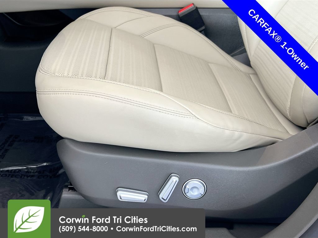 Used 2024 Lincoln Nautilus Reserve AWD/4WD image 23