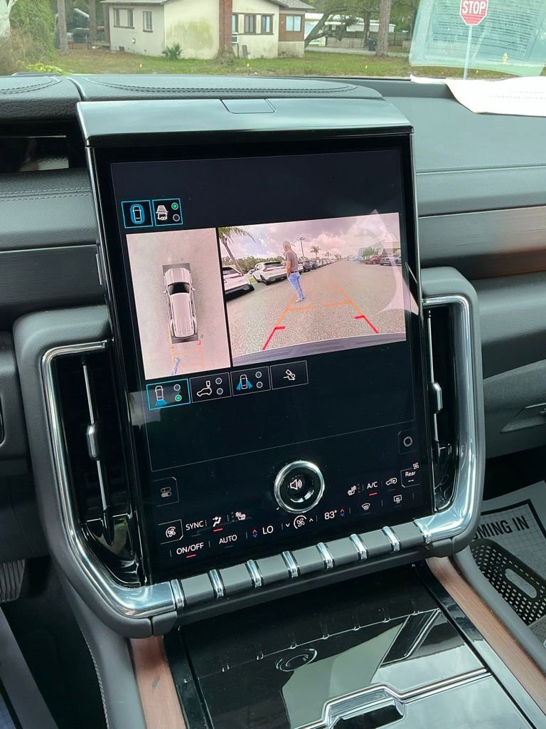 Used 2025 GMC Yukon Denali image 41