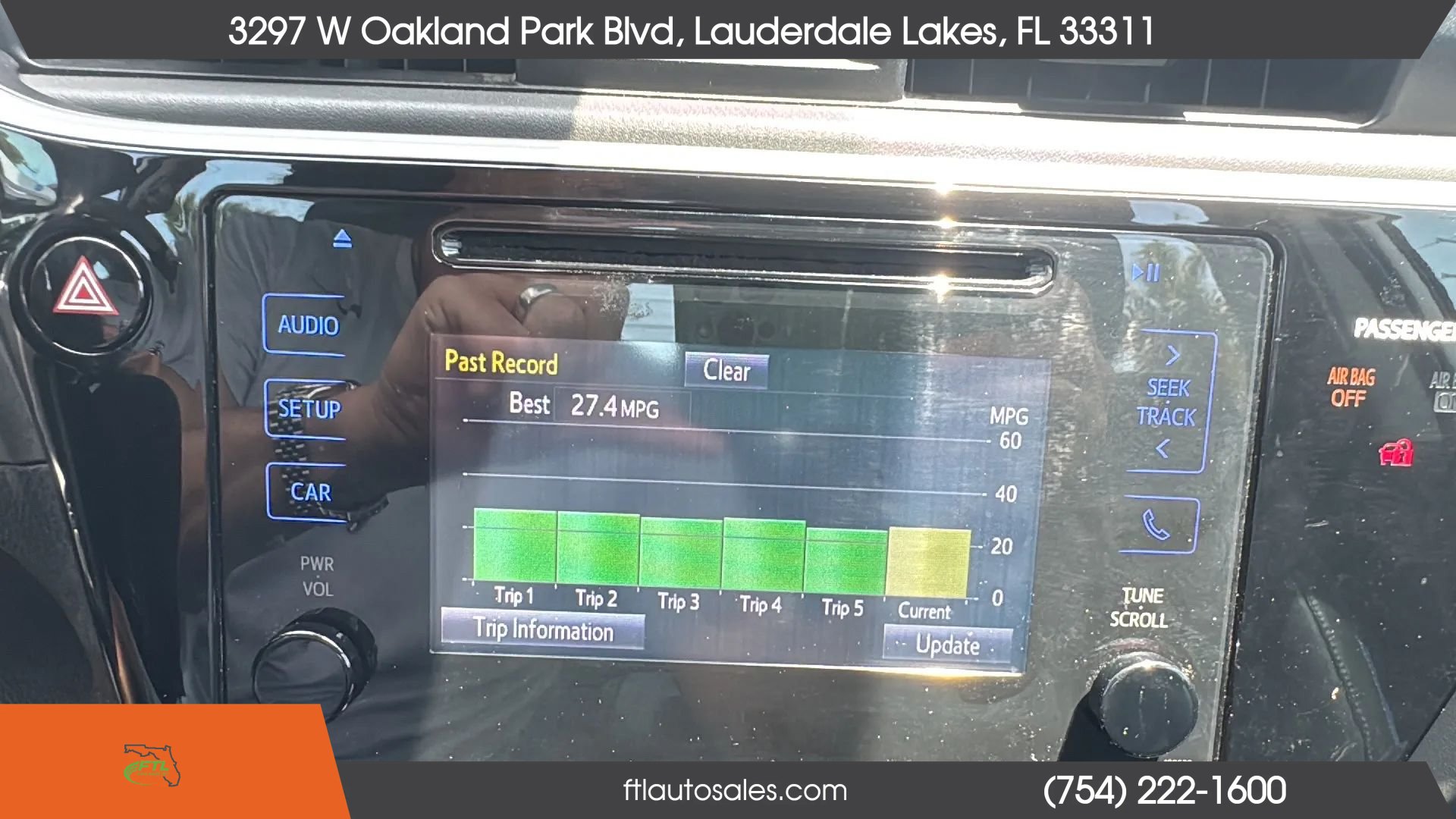 Used 2017 Toyota Corolla SE FWD image 46