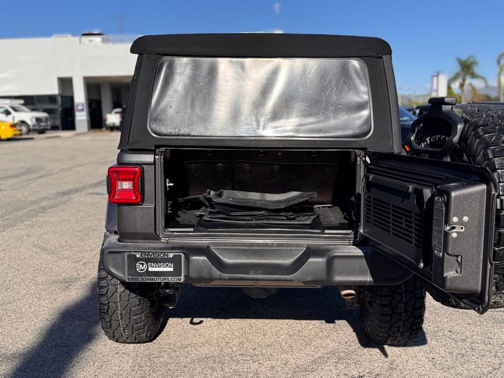 Used 2018 Jeep Wrangler Unlimited Sport image 13