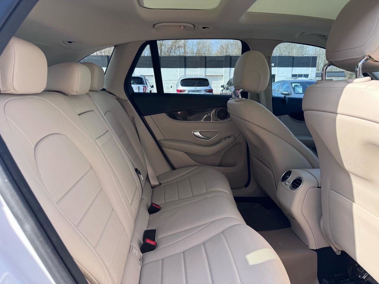 Used 2019 Mercedes-Benz GLC 300 image 12