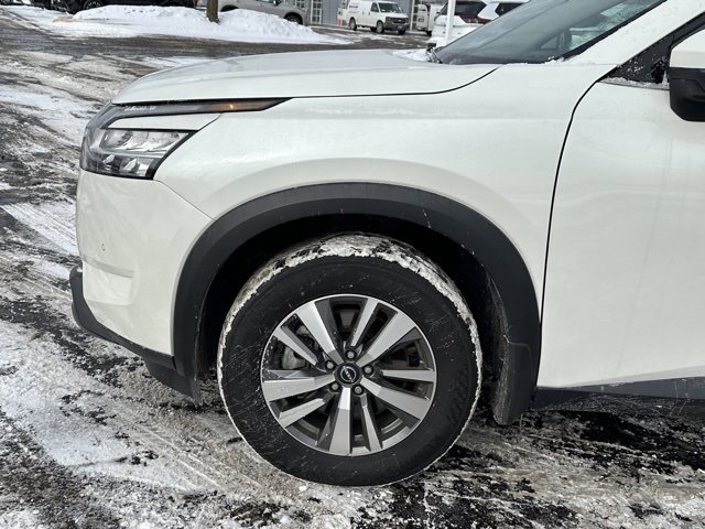 Certified 2024 Nissan Pathfinder SL image 7