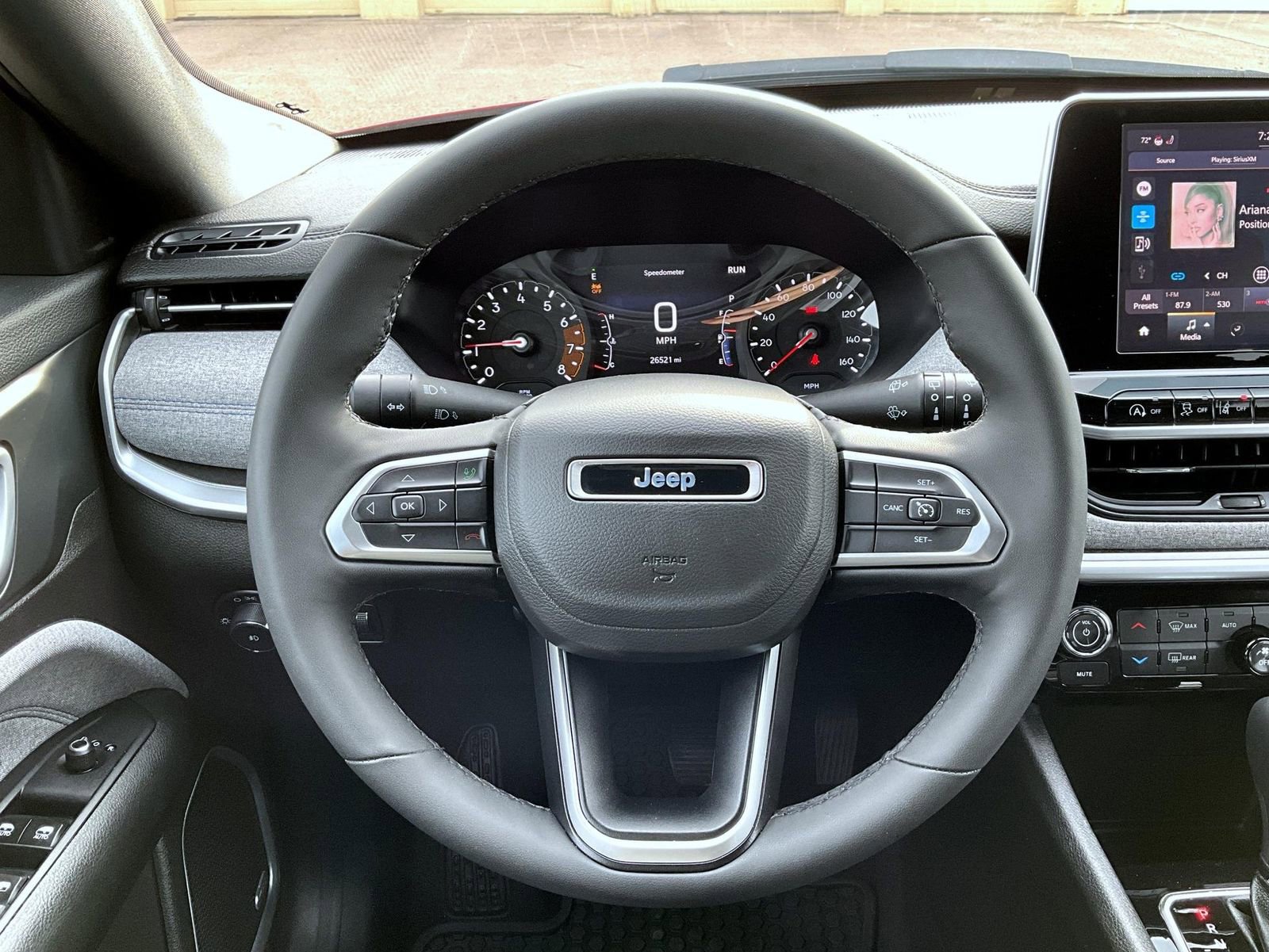 Used 2025 Jeep Compass Latitude w/ Sun & Sound Group AWD/4WD image 12