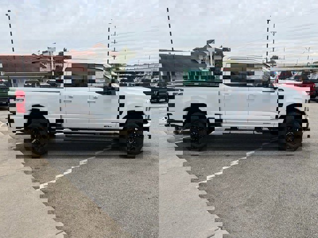 New 2026 Ford F250 Lariat w/ Black Appearance Package image 6