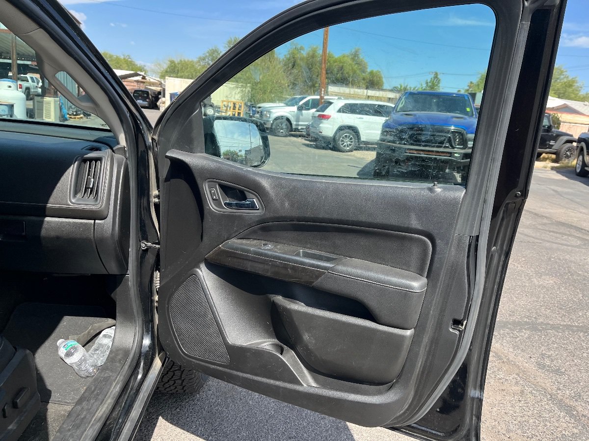 Used 2018 GMC Canyon SLT w/ Driver Alert Package AWD/4WD image 18