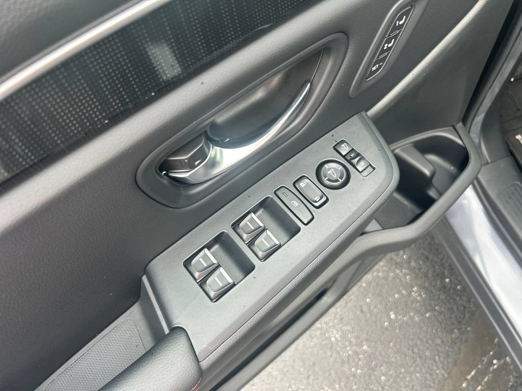 Used 2025 Honda Pilot Black Edition image 14