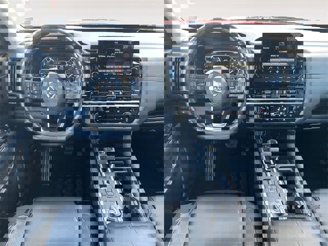 Certified 2025 Nissan Pathfinder SL w/ Black Appearance Package image 10